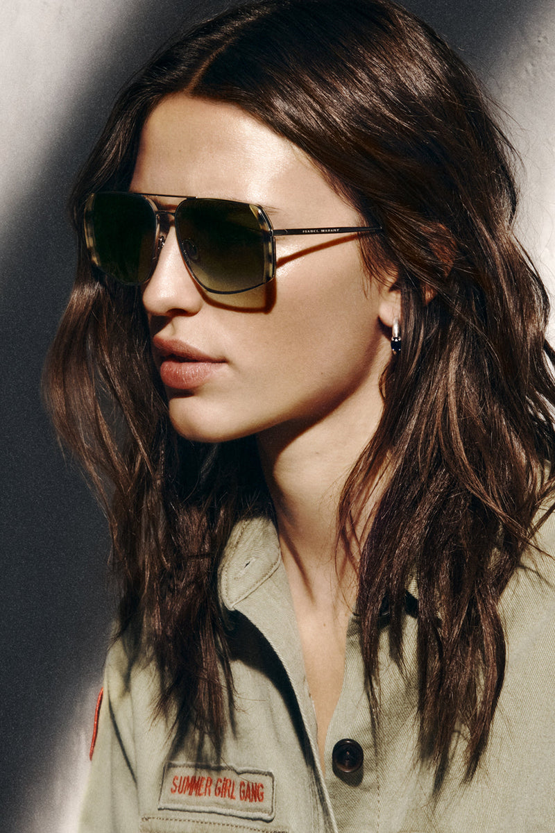 EYEWEAR